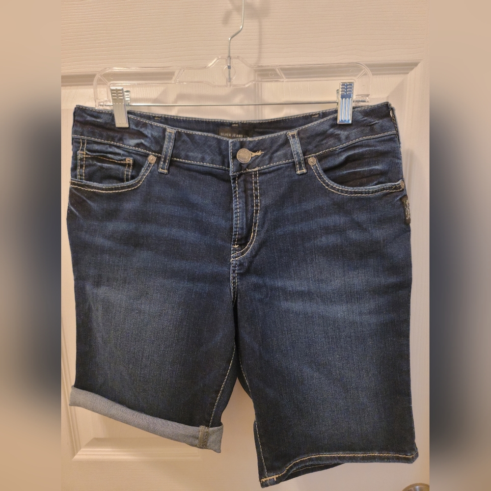 Bermuda jean shorts
